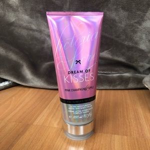 * RARE* Victoria’s Secret “Dream of Kisses” Lotion